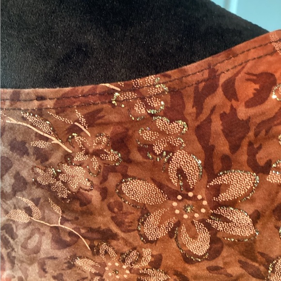 Brittany Black top. 2X - Picture 3 of 13